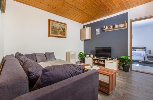 Sezana House | 2 Bedroom Lovely Home In Dutovlje
