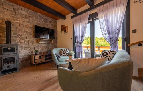 Otocac House | 2 Bedroom Luxurious Home In Lipovlje