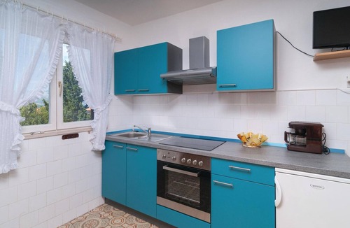 Supetar Apartment | 2 bedroom nice apartment in Supetar