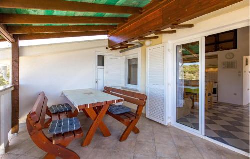 Potocnica Apartment | 2 Bedroom Nice Apartment In Potocnica