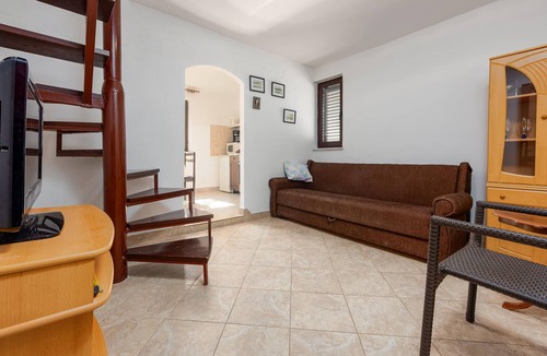 Karlobag House | 2 bedroom nice home in Karlobag