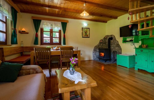 Presika House | 2 bedroom nice home in Lukovdol