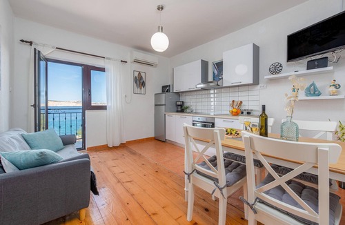 Prizna House | 2 bedroom nice home in Prizna