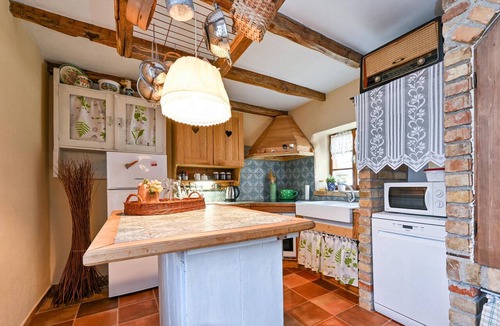 Petrinja House | 2 bedroom pet friendly home in Hrastovica
