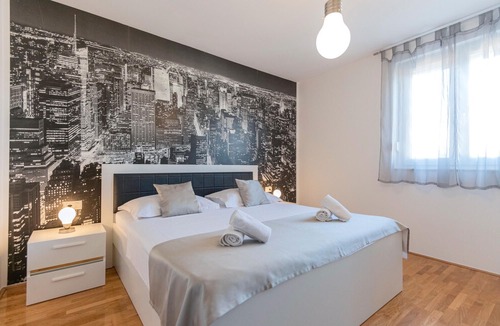 Mejasi Apartment | 3 bedroom accommodation in Split