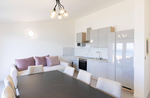 Dugi Rat Apartment | 3 bedroom awesome apartment in Dugi Rat