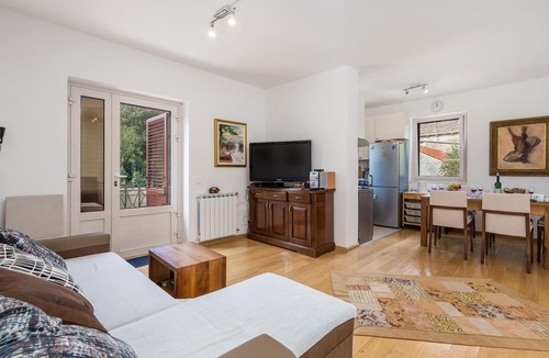 Veli Losinj Apartment | 3 bedroom beautiful apartment in Veli Losinj