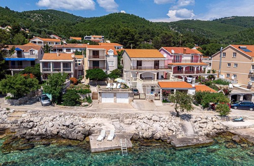 Prizba House | 3 bedroom lovely home in Blato
