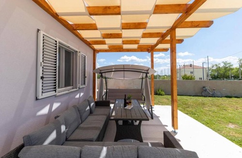 Poljica House | 3 bedroom luxurious home in Nin