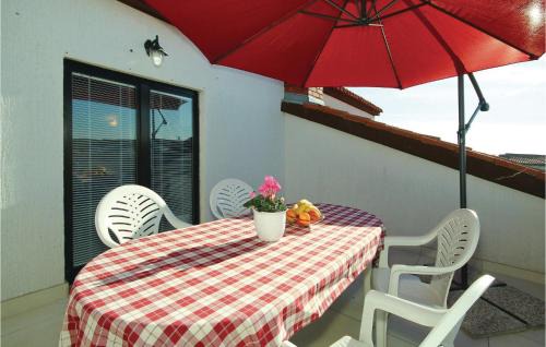 Stancija Vodopija Apartment | 3 Bedroom Nice Apartment In Porec