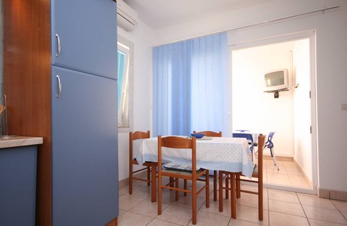 Stara Novalja Apartment | 39 m² Apartment ∙ 2 bedrooms ∙ 4 guests