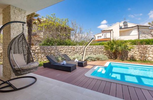 Kolanjski Gajac House | 4 bedroom accommodation in Kolanjski Gajac
