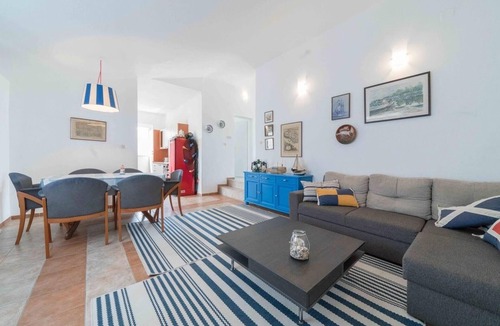 Vlasici House | 4 bedroom amazing home in Povljana