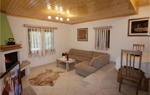 Breze House | 4 Bedroom Gorgeous Home In Breze