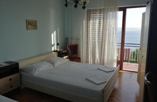 Dramalj Apartment | 4 bedrooms Apartment approx 70 m to the Sea Dramalj