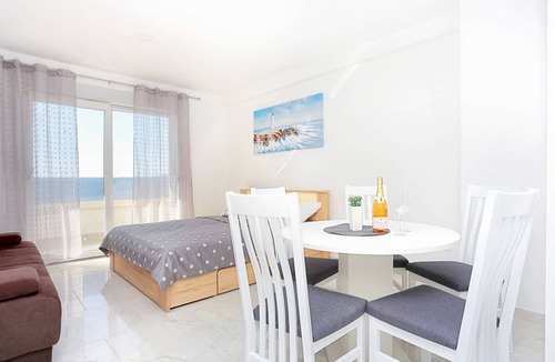 Zivogosce Apartment | 41 m² Apartment ∙ 1 bedroom ∙ 5 guests