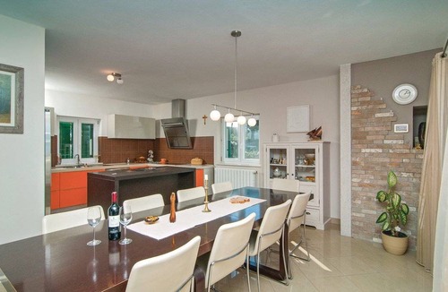 Nerezise House | 5 bedroom accommodation in Nerezisca