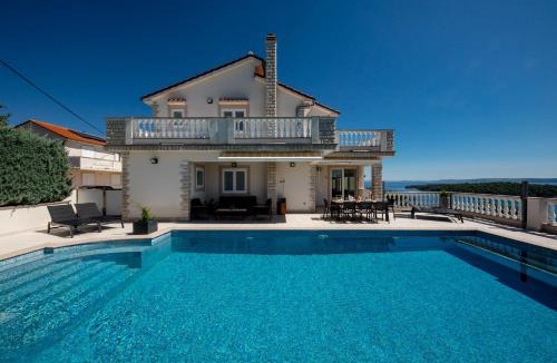 Palit Apartment | 5 Star Luxury 320m2 Apartment with SeaView, Private Pool & Grill House - Ocean Rab