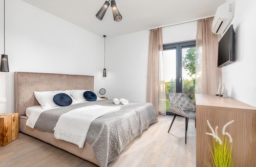 Stanisovi House | 6 bedroom accommodation in Koromacno