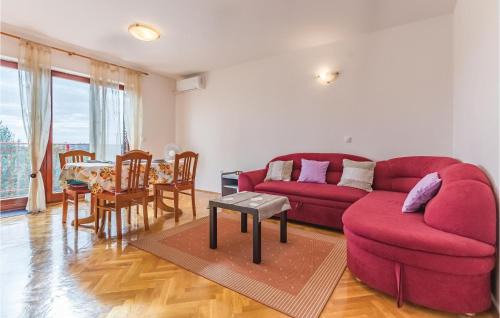Pavicini House | 6 Bedroom Beautiful Home In Segotici