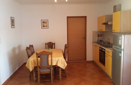 Rab Town Apartment | 76 m² Apartment ∙ 2 bedrooms ∙ 6 guests