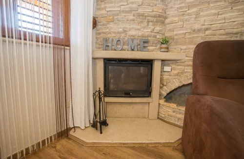 Nova Vas Apartment | 78 m² Apartment ∙ 2 bedrooms ∙ 4 guests