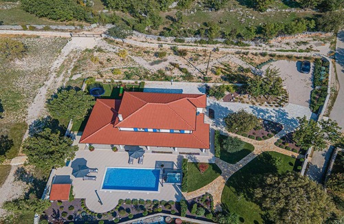 Drnis Villa | A family vacation home the Krka National Park