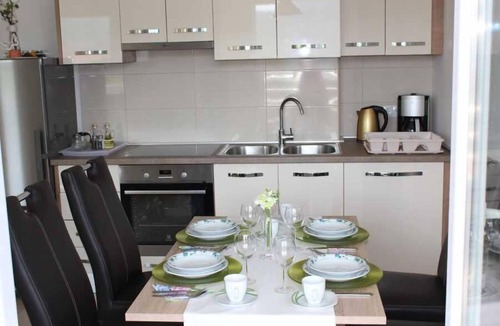 Slano Apartment | A3- Comfortable Family 2-Bedroom Apartment: Covered Balcony, Stunning Bay Views & Fiber-Optic Wi-Fi