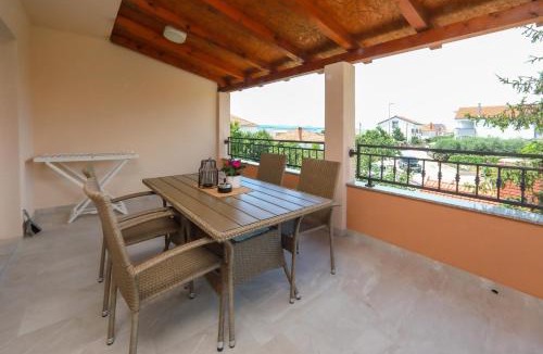Bibinje Apartment | Alfonso