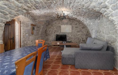 Grizane Apartment | Amazing Apartment In Grizane