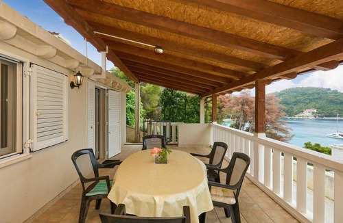 Saplunara Apartment | Amazing apartment in Saplunara with WiFi