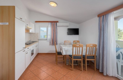 Mugeba Apartment | Amazing apartment in Porec with WiFi
