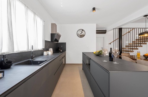 Sibenik House | Amazing home in Dubrava kod Sibenika with sauna