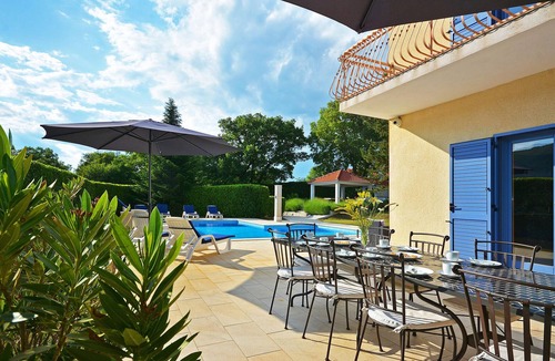 Trilj House | Amazing home in Bisko with private swimming pool, can be inside or outside