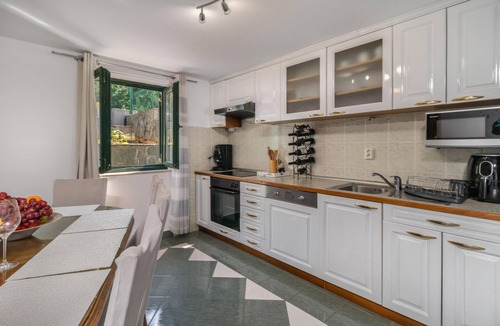 Jadranovo House | Amazing home in Crikvenica with sauna
