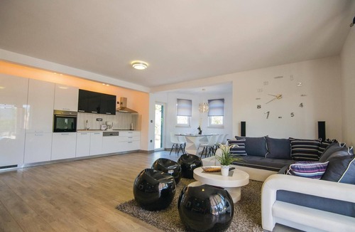 Grubine House | Amazing home in Grubine