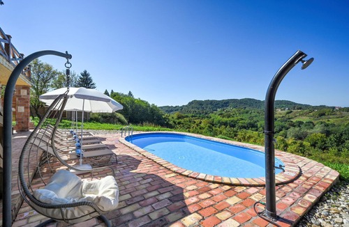 Novi Marof House | Amazing home in Jelenscak with sauna