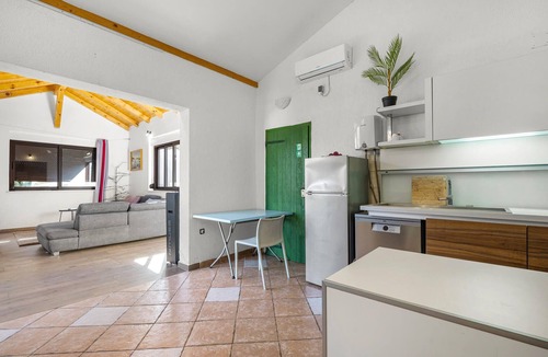 Tijesno House | Amazing home in Jezera with WiFi