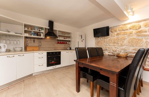 Benkovac House | Amazing home in Medvida