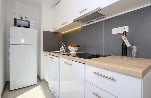 Murter House | Amazing home in Murter with WiFi