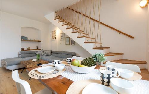 Buici House | Amazing Home In Porec