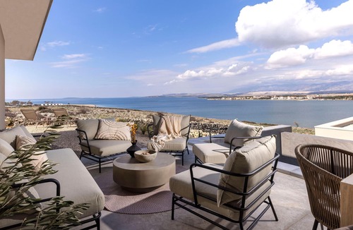 Povljana House | Amazing home in Povljana with private swimming pool, can be inside or outside