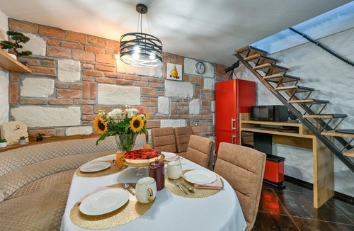 Varazdin House | Amazing home in Radovan with sauna