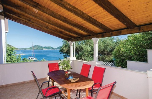 Sudurad House | Amazing home in Sipan