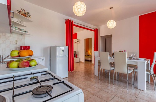 Sisan House | Amazing home in Sisan
