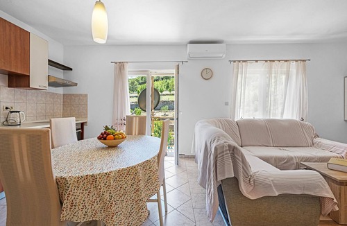 Sibenik House | Amazing home in Slivno