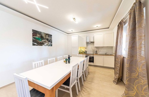 Trilj House | Amazing home in Ugljane