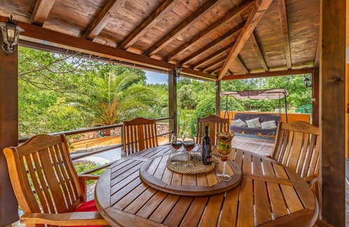 Valtura House | Amazing home in Valtura