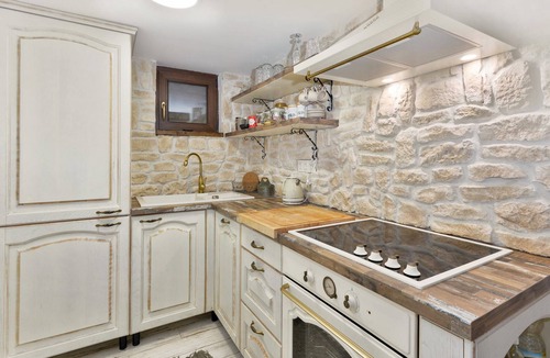 Karlovac House | Amazing home in Zadobarje