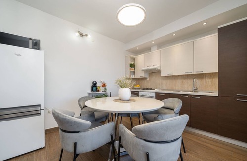 Gorinka Apartment | Ana mit atemberaubendem Meerblick by Interhome
